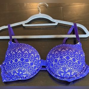 Victoria Secret Push Up Bra 36C